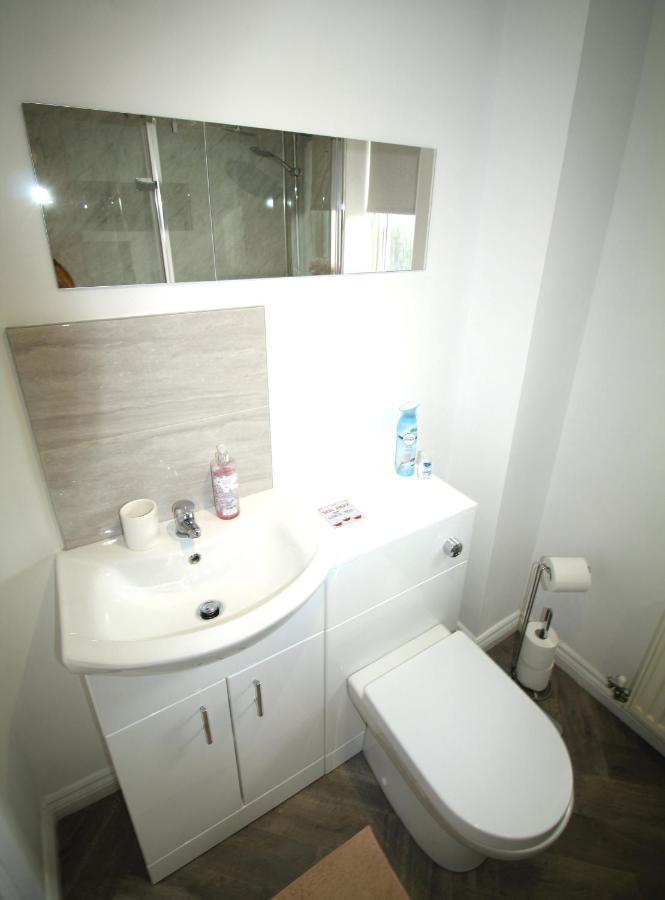 Ashington - 2 Bedroom House - Beautifully Decorated & Furnished - Large Garden ภายนอก รูปภาพ