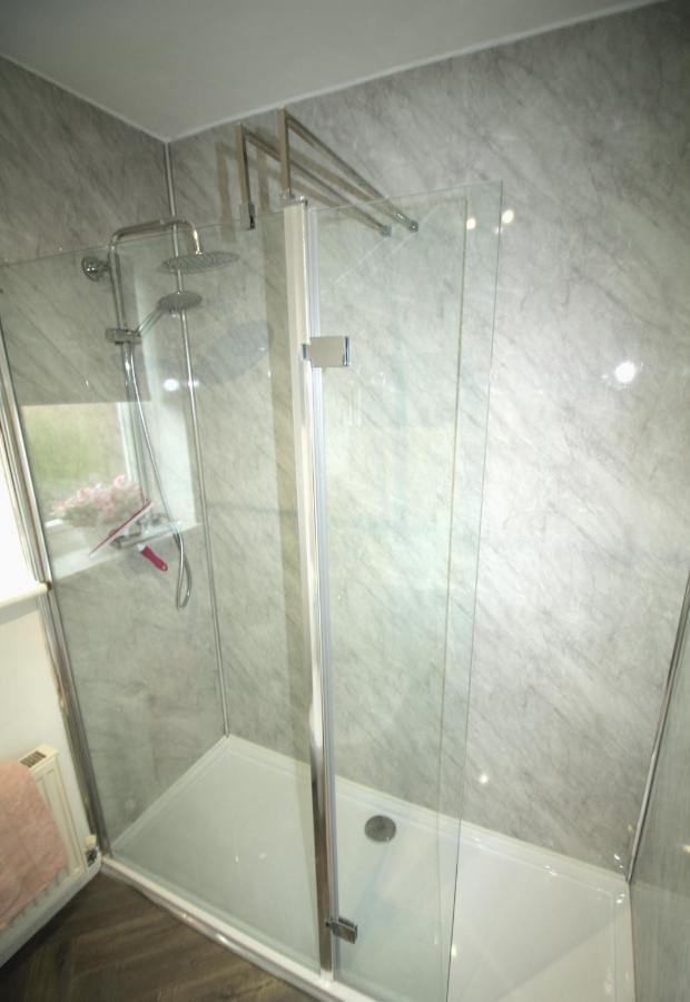 Ashington - 2 Bedroom House - Beautifully Decorated & Furnished - Large Garden ภายนอก รูปภาพ