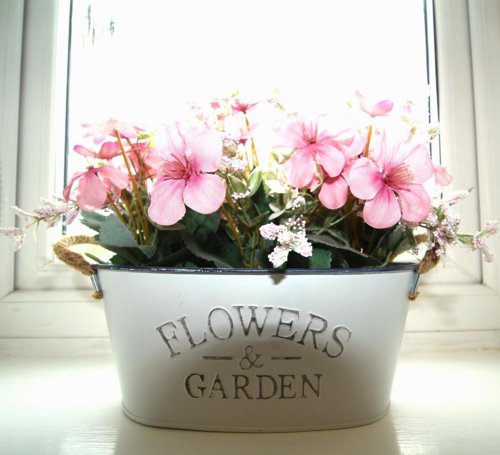 Ashington - 2 Bedroom House - Beautifully Decorated & Furnished - Large Garden ภายนอก รูปภาพ