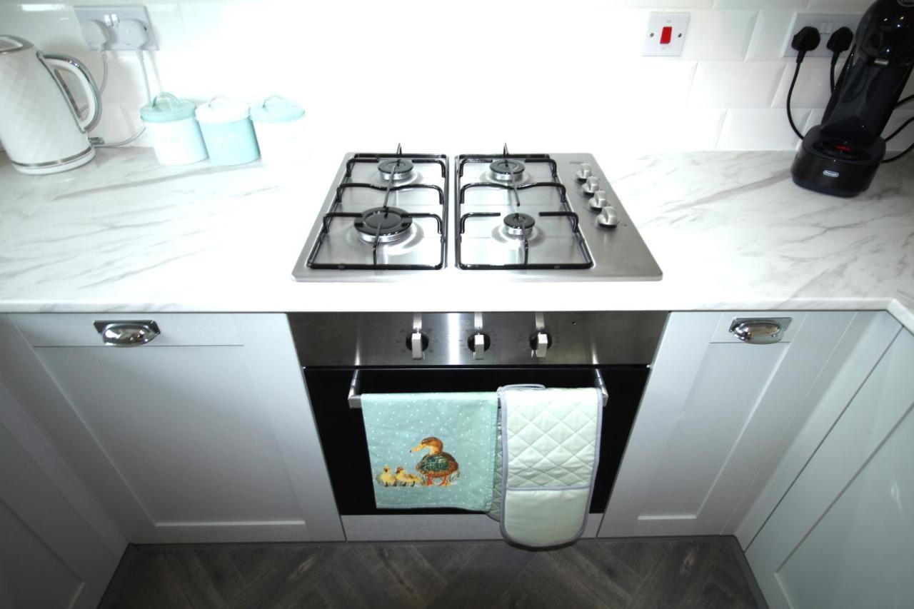 Ashington - 2 Bedroom House - Beautifully Decorated & Furnished - Large Garden ภายนอก รูปภาพ